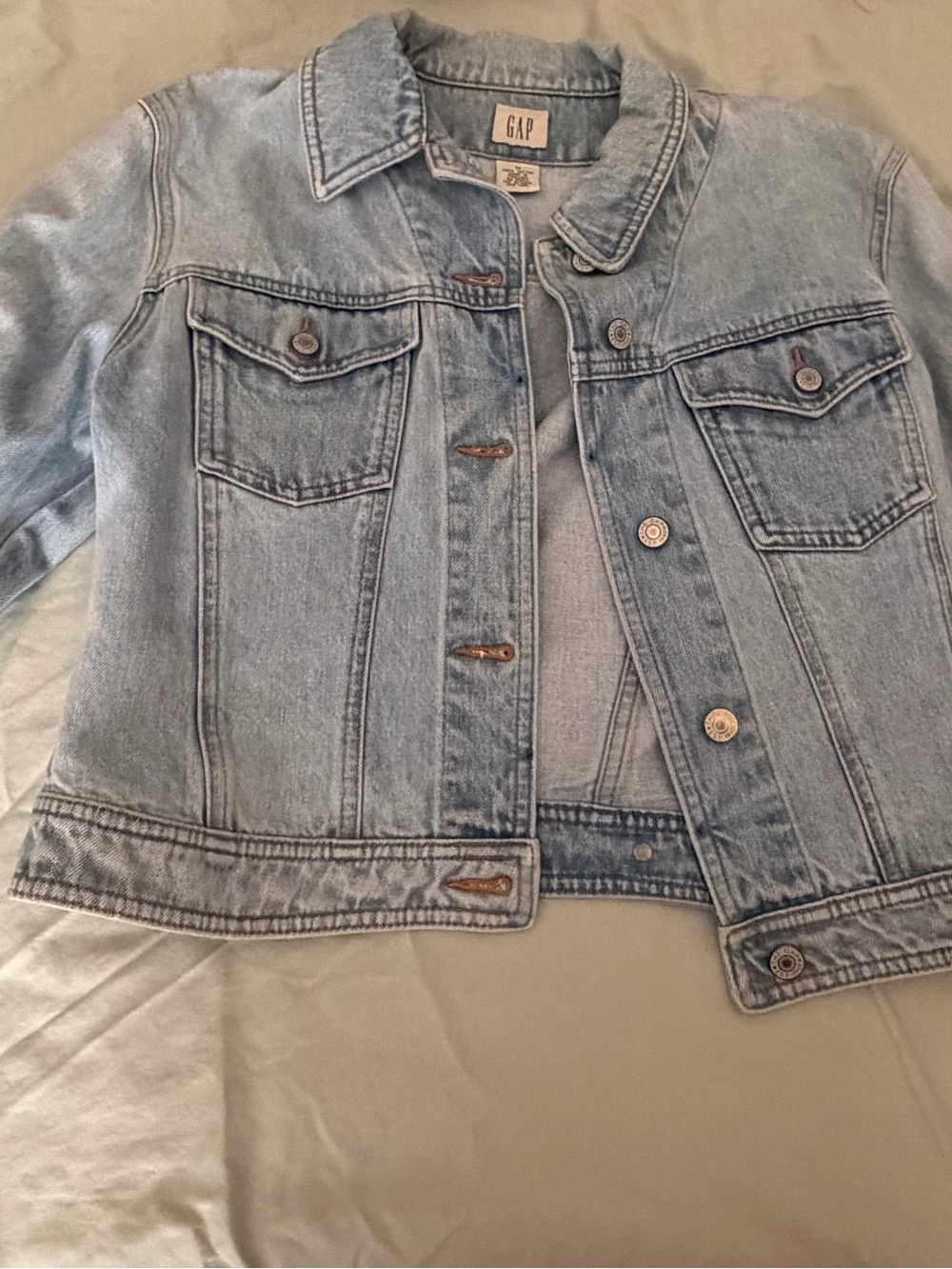 GAP Women's Light Blue Denim Jacket - Classic Trucker Style